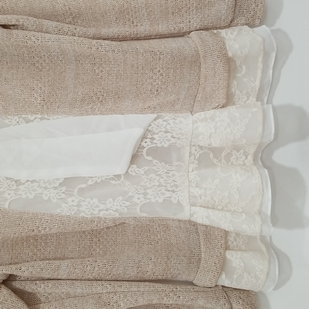 Clu + Willoughby Oatmeal Lace Layered Boho Cottagecore Blouse Size S - Picture 9 of 9